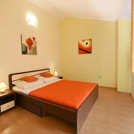 Kmacici 377 * Sveti Lovrec Pazenaticki